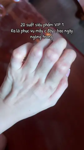 Mấy chị săn chưa kịp Vip1 đâu ạ . Hiệu quả theo kiểu x10000 . Thơm sang , trắng sang , khử thâm đỉnh 😎