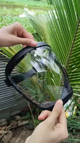 Mặt nạ chống độc bảo vệ sức khỏe cho mấy a chị làm ruộng