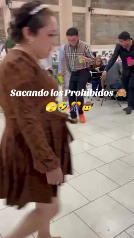 Me torcieron sacando los pasos prohibidos torcidos 🤣🫣 #alchol #fiesta #Cumbia #exotico  #michoacan #musica #pasosprohibidos #loco #uruapan #fyt #amor 