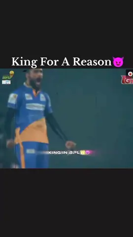 M amir king 👑🔥🔥👑 best inswinging bowled #King #foryoupage❤️❤️ #viral 