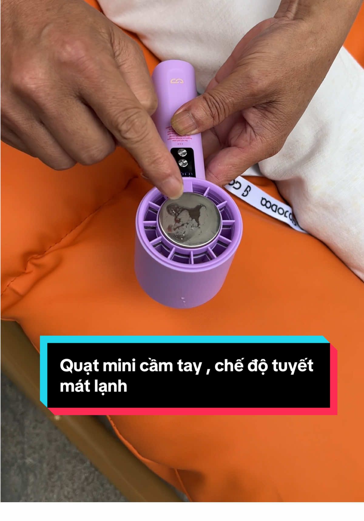 Quạt mini cầm tay , có chế độ tuyết mát lạnh #cudoanh #taphoacudoanh #quatminicamtay #quatminigoojodoq 