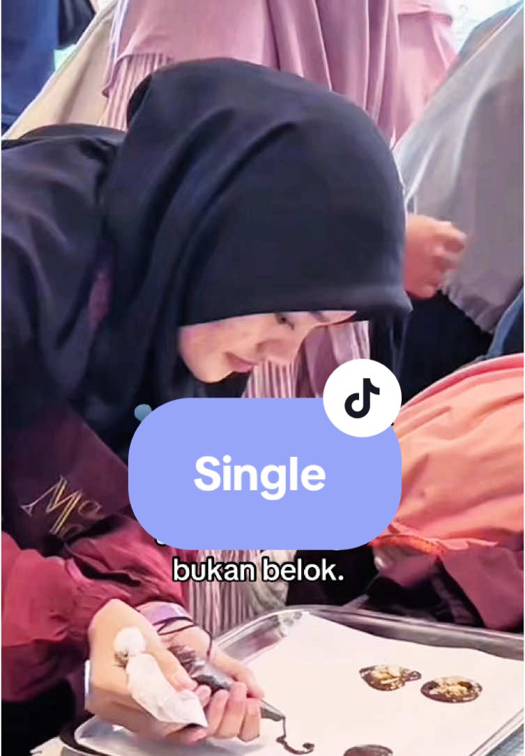 Saking Normalnya pacaran sekarang, yg ga pacaran dikira ga normal 🙏😭  #nrrhma #single 