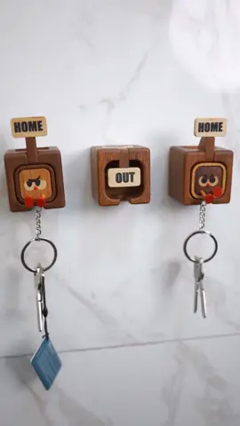 Home Tag, a keychain able to communicate with your family  #wooddesign #keychain #keyholder #entrywaydecor #couplegift #giftidea #funstuff 