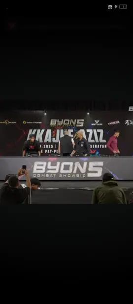 face off panasss🔥kkjhe vs Aziz calim #celloszxz🧑🏻‍🦲 #byoncombatshowbiz 