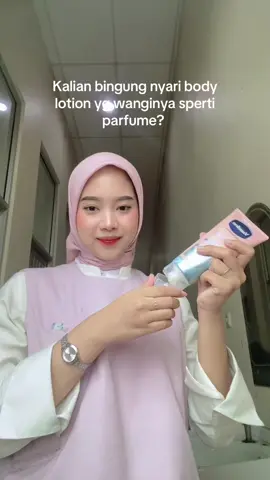 selain bisa mencerahkan, dan menutrisi vaseline ini punya wangi yang tahan lama sampai 12 jamm!!!, siapa coba yg ga cintaa???, wajib bgt cobainnn🤩✨ #TTT2025STLJAKARTA
