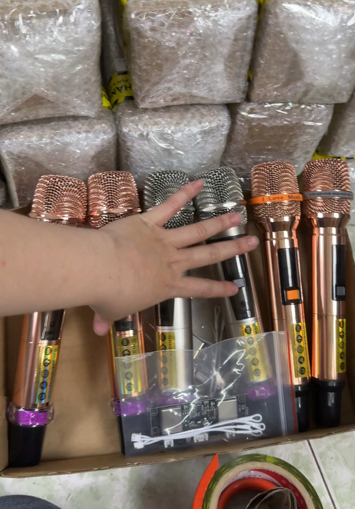 Micro UHF giá rẻ bèo nhèo ạ! #cogaibanloa #cochunho #cochunho110022 #nguyenthitinhem 