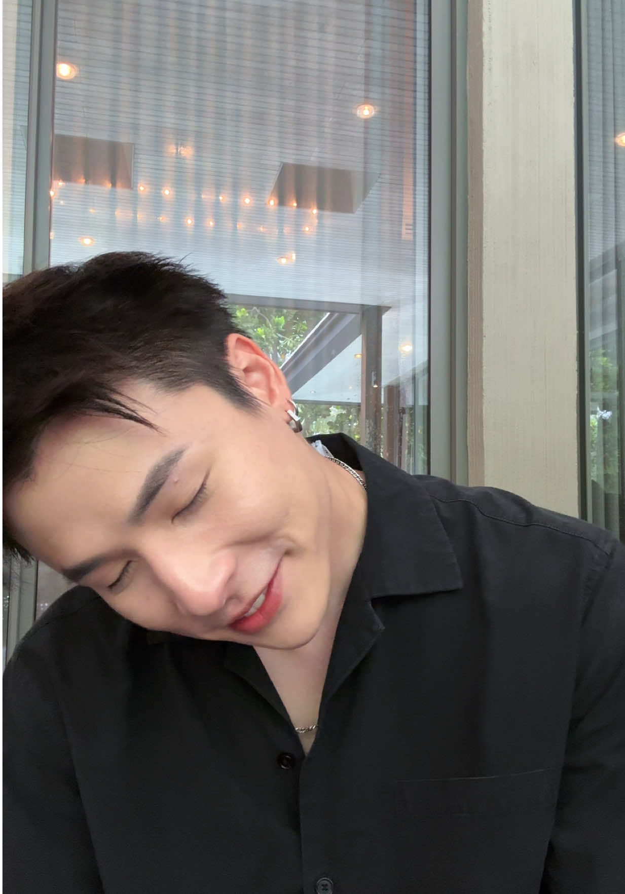 ครับเพื่อน @thana_pon @BENZALERT 