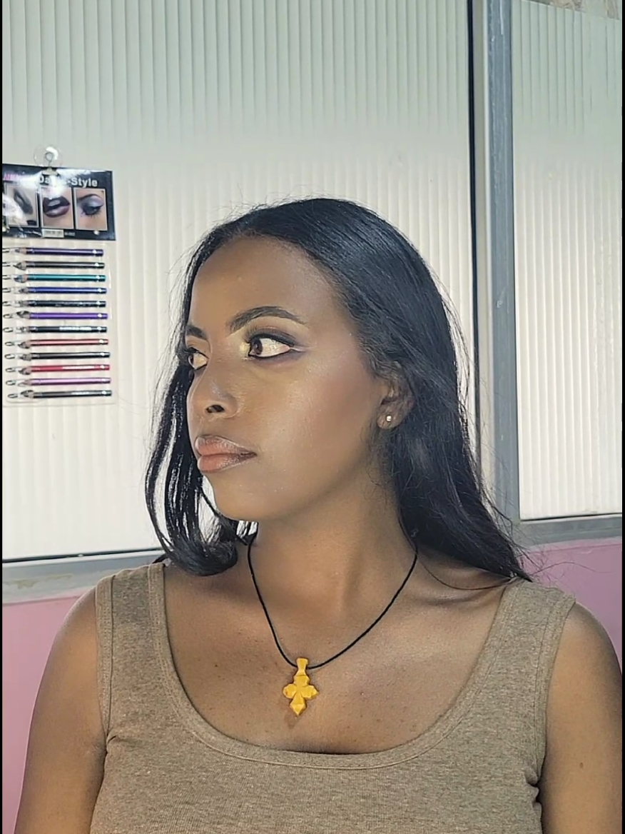 natural makeup on this beautiful girl❤ #ጠይም #የጠይምቆንጀ #habeshaskin #beauty #habeshamakeup #habeshantiktok 