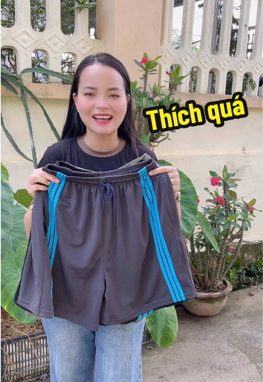 Combo quần đùi thun nam giá sốc chỉ có tại video của e thôi nha mấy anh ơi#xuhuong #tiememhoane #thoitrangnam #quan #quannam #quanthun #quanthunnam #quancoc #quanthunmacnha #quanmacnha #quanmuahe #combo #comboquan #comboquandui #comboquanshort #typ #viral #tiktoc 