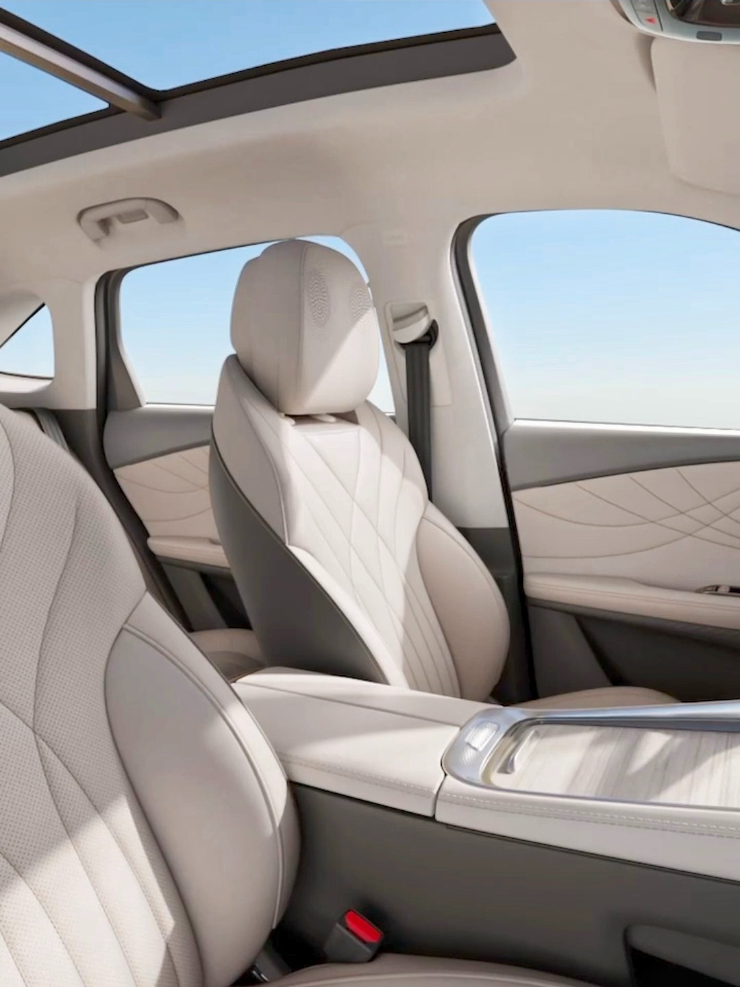 Color becomes a language of self-expression. One angle, infinite possibilities—the color shift says it all. #EXEED #EXEEDRX #PHEV #BornForMore #ExploreEXEED