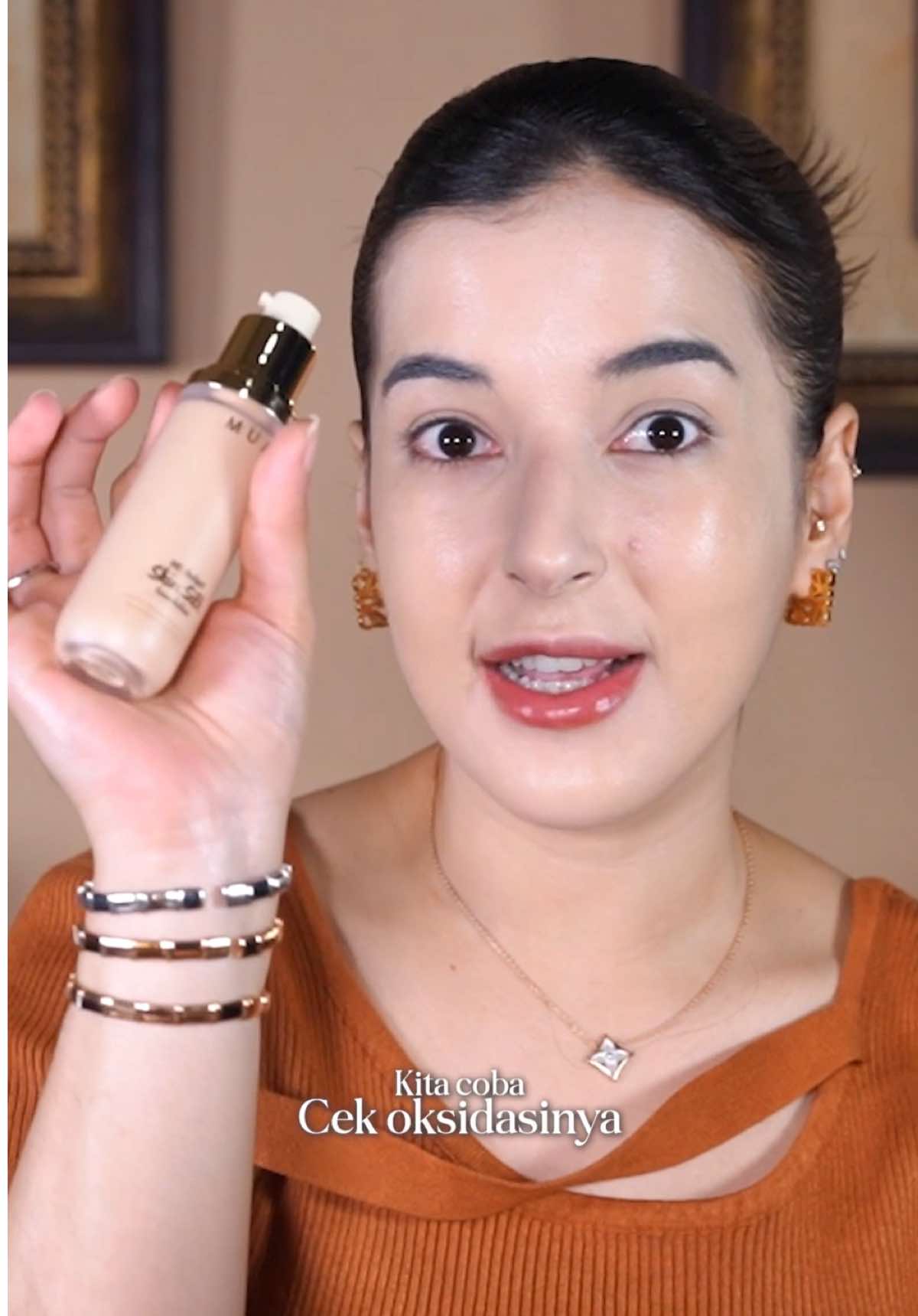 muaq nih viral bgt mari kita hajar one brand make up tutorialnya mana yang aku suka dan mana yg aku gasuka ini part 1. Lanjut part 2 ga ni?