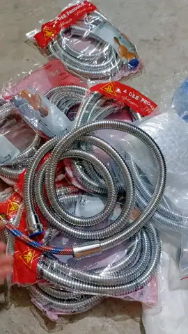 Dây sen dây xịt chống nổ, dây sen đẹp,#daysen #dayxit #daysentam #daysend #dayxitvesinh #thietbivesinh #ngadogiadung #tiktokindia #tiktokviral #tiktoknews #xuhuongtiktok #xuhuong 