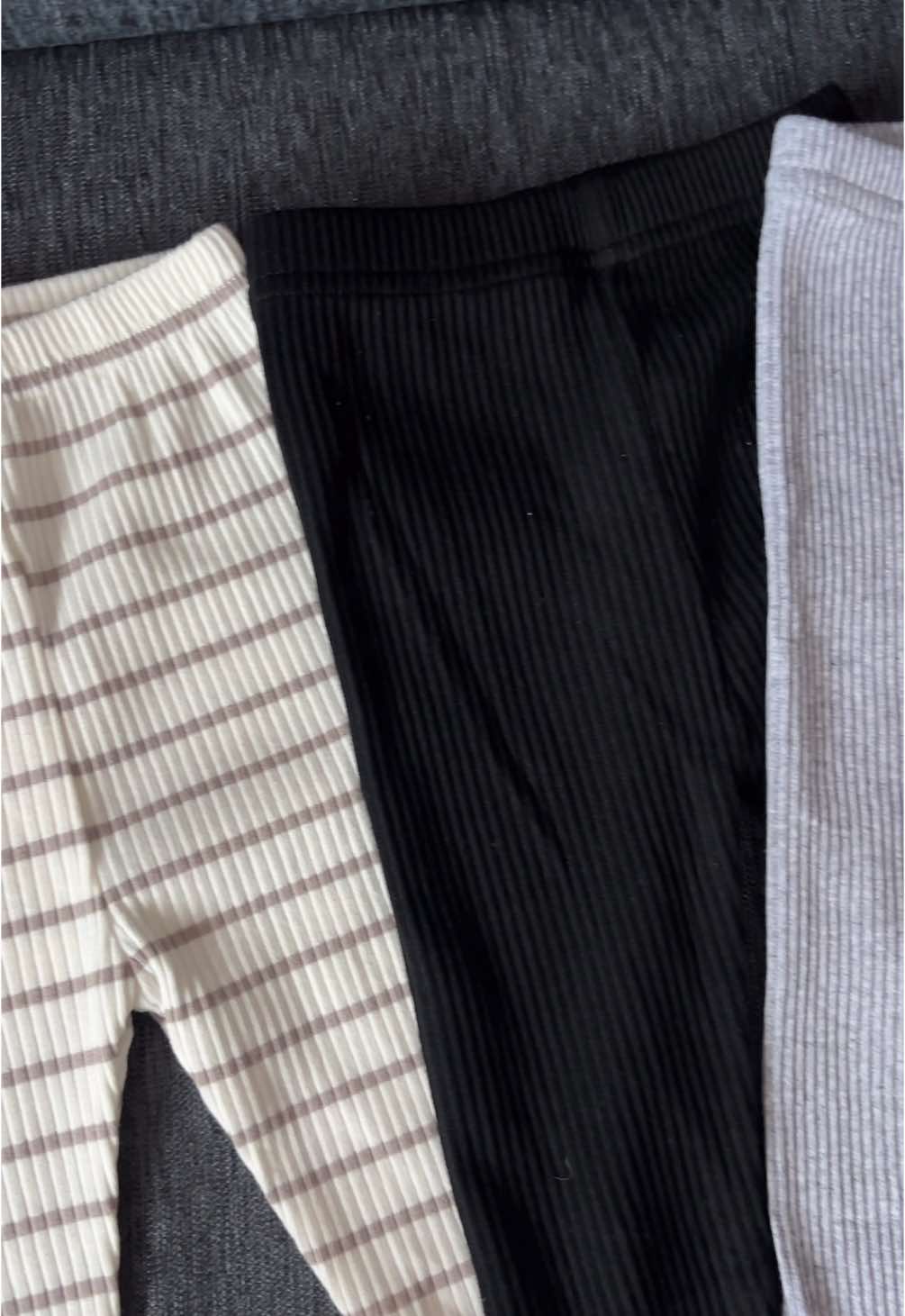 Featuring a snug elastic waistband and a cozy ribbed texture, these leggings are ideal for layering during cooler months/ weather or wearing on their own for a relaxed, minimalist look. Size: 6 months to 1 years  #ribbedleggings #ribbedleggingsforkids #kidsoutfits #babieswear #babiesoutfits 