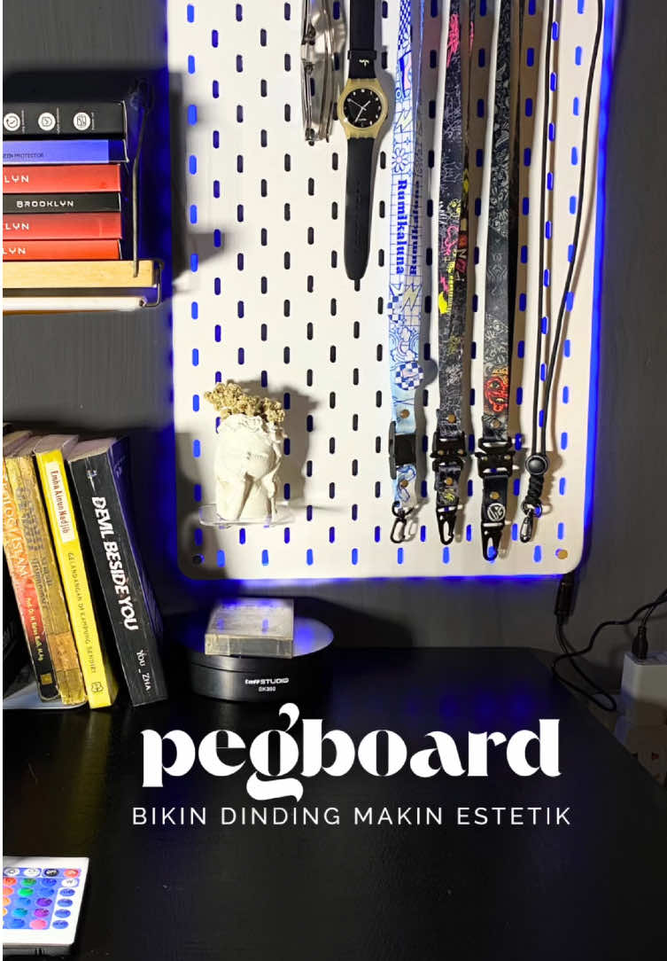 Rekomendasi Dekorasi Dinding - Pegboard (*tersedia berbagai ukuran dan warna) Cek keranjang untuk detail produk dan acc lainnya. #pegboard #dekorasi #dekorasikamar #dekorasisetup #setup #setupgaming #rekomendasidekorasi 
