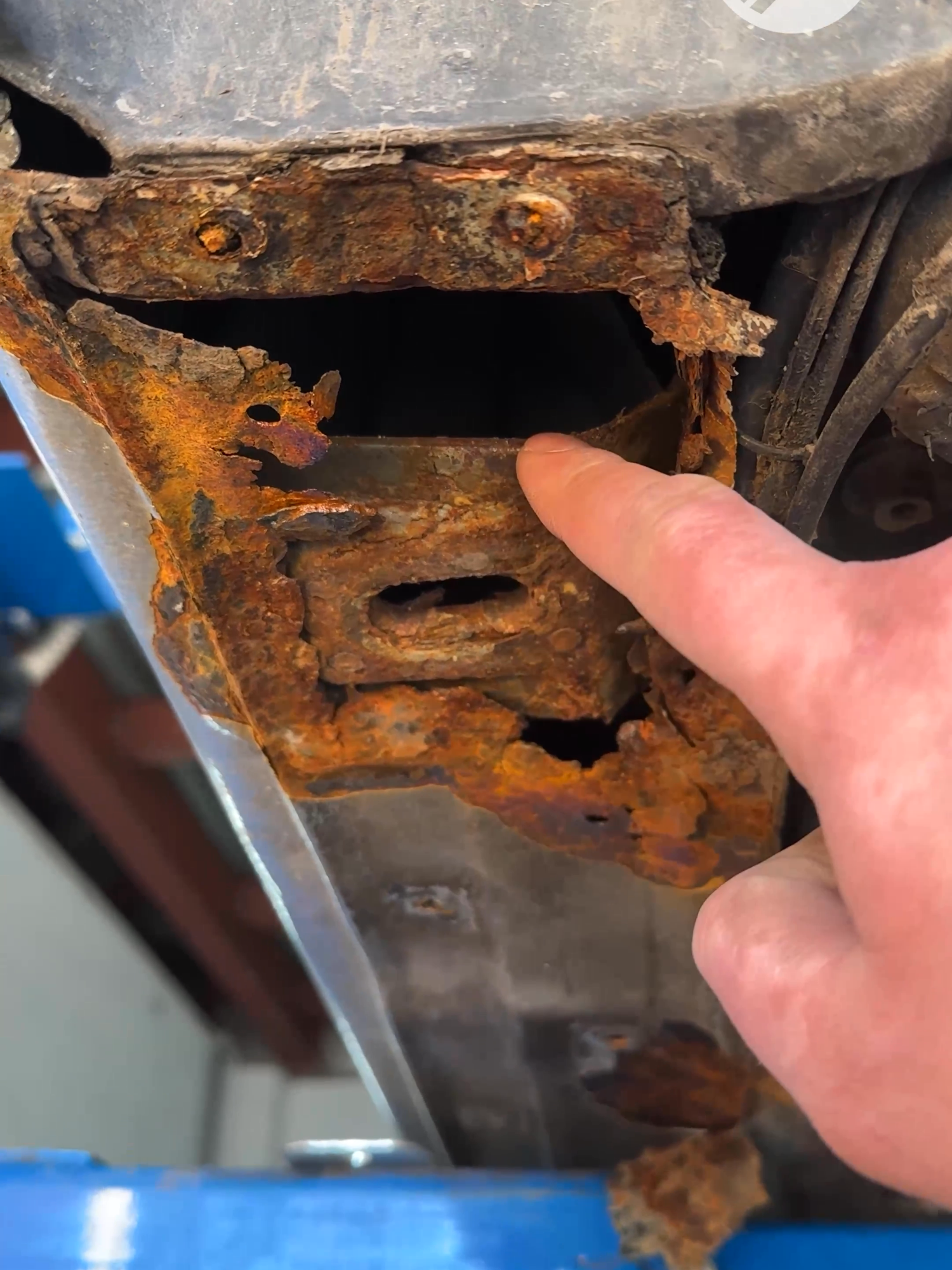 Quick sill repair the professional way #diy #mechanic #repairshop