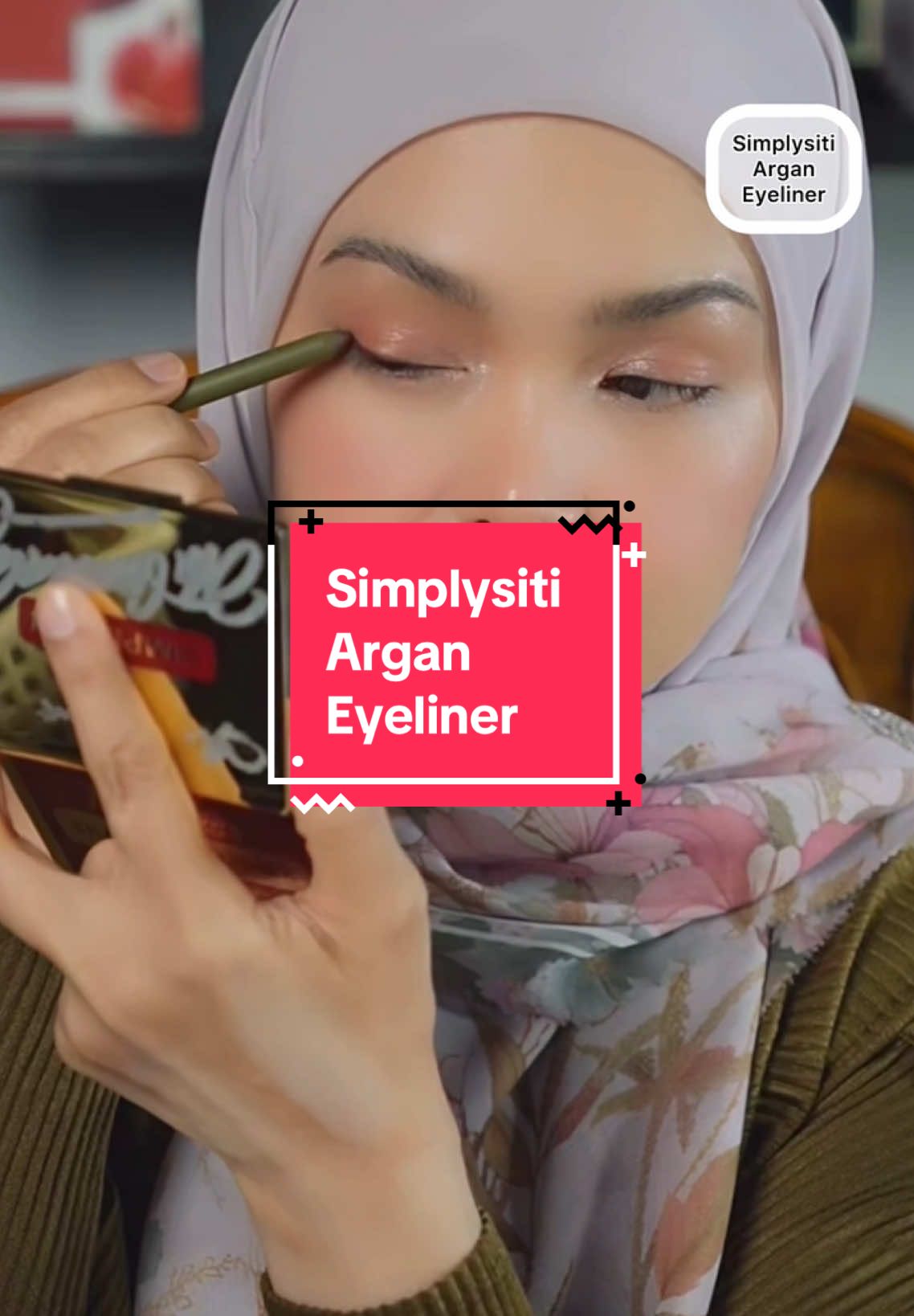 Mudah smooth je pakai Argan Eyeliner ni!  #argankajalwaterline #simplysiti #makeup #celak #sitinurhaliza #datositinurhaliza #Eyeliner #eyemakeup #argan 