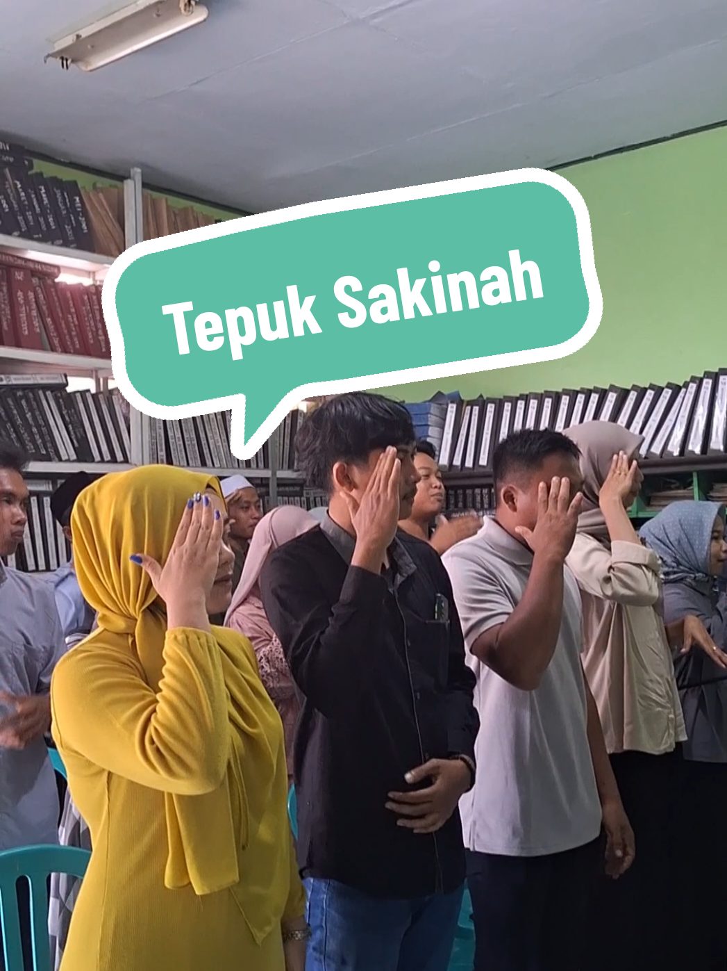 Tepuk Sakinah pembawa kebahagiaan🥰 #bimbinganperkawinan #bimwin #kuawongsorejo #kemenagbanyuwangi #kemenagjawatimur #kemenagri #fy #fypシ゚viral #like #fypage #like #foryoupage #trending #indonesiatiktok #foryou #xybca 