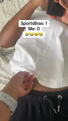 I was just trying to hold something 😭😭😭 Sports Bras are a menace to society and I think they should be discontinued 🙆🏽‍♀️ Also she didn’t even try to help me 😢 #wlw #wuhluhwuh #wlwcouple #wlwtiktok #sportsbras 
