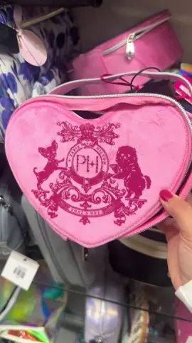 I was so happy to find the Paris Hilton makeup bags that just came out today,  but I was also so dissapointed to see them break apart as I opened the zipper to see the inside 😭 . They’re gorgeous but it’s so poorly made ): I’ve heard of this happening to a few people too. If you do buy it be sure to give it a quality check first. I know it’s tk maxx but cmon! They retail for $20 btw. These shouldn’t have even made it on the shelf. 😭 Have you guys been experiencing the same too? #parishilton #review #creatorsearchinsights #y2k #bling #coquette #pink #personalshopper #tkmaxxfinds #barbie #tkmaxx #bedazzled @TK Maxx @TJ Maxx @ParisHilton @Juicy Couture 