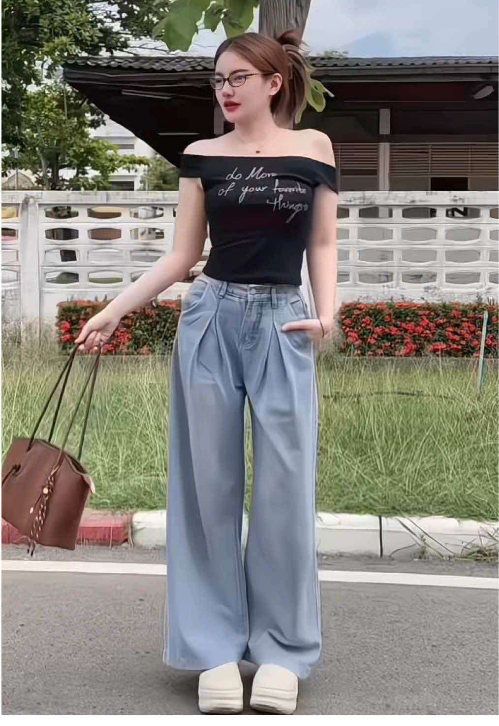 Replying to @Baifern Netnapha ไซส์ M สีอ่อนเติมแล้วนะคะ กดให้ทันนะแม่ หมดบ่อยมากกก🥹🤏🏼 #กางเกงยีนส์ #กางเกงbaggy #baggyjeans #กางเกงยีนส์เอวสูง #ยีนส์ที่ใช่สไตล์ที่ชอบ #OOTD #tiktokป้ายยา  @25Feb 