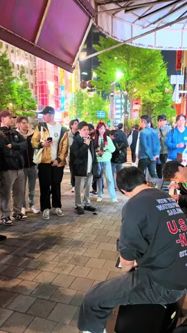 ストリートでカホンと
