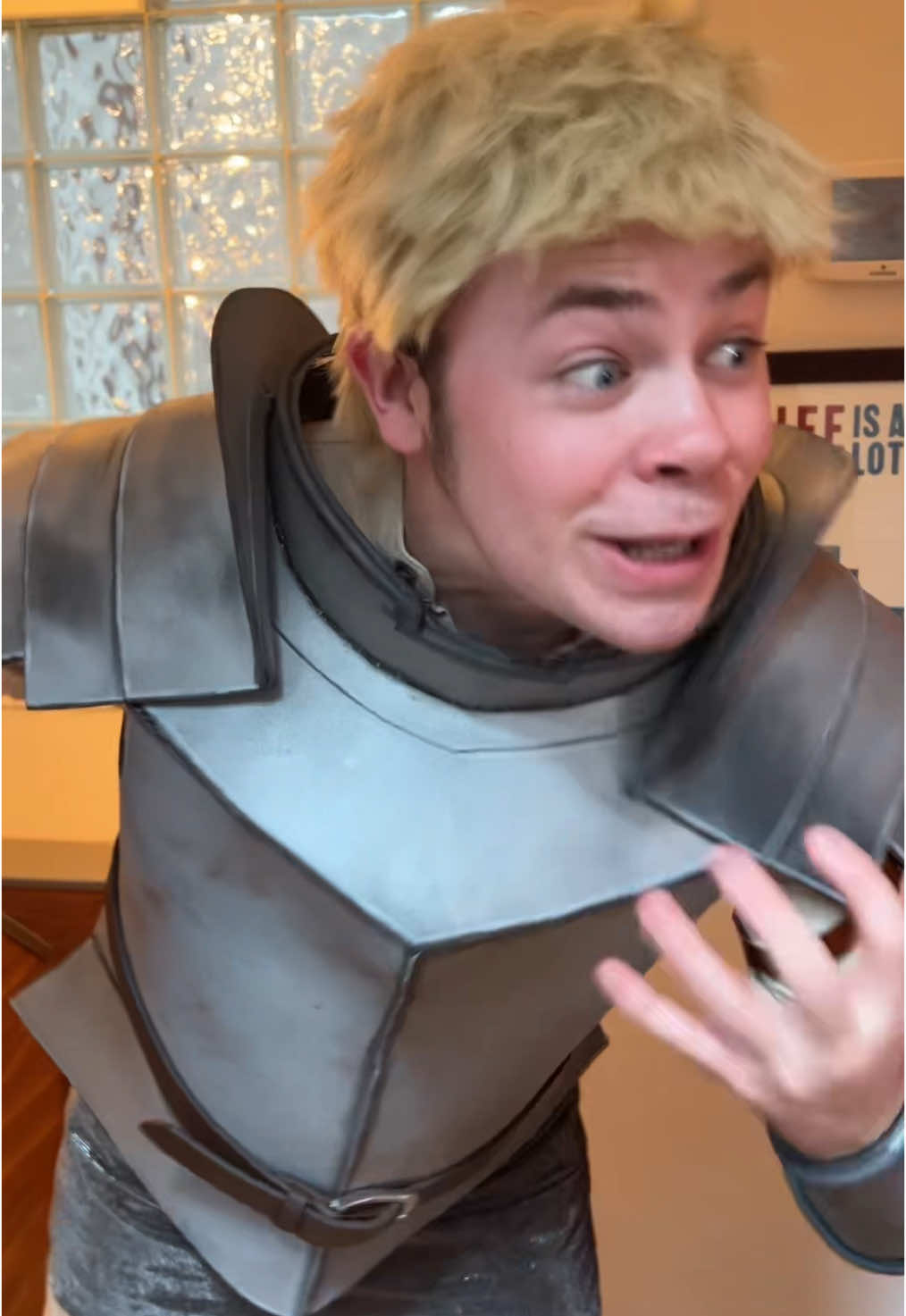 chilchuck slurpin on a Caesar what duh hell @🅱️eter #laioscosplay #deliciousindungeon #dungeonmeshi #dunmeshi #deliciousindungeoncosplay #dungeonmeshicosplay #chilchuckcosplay 