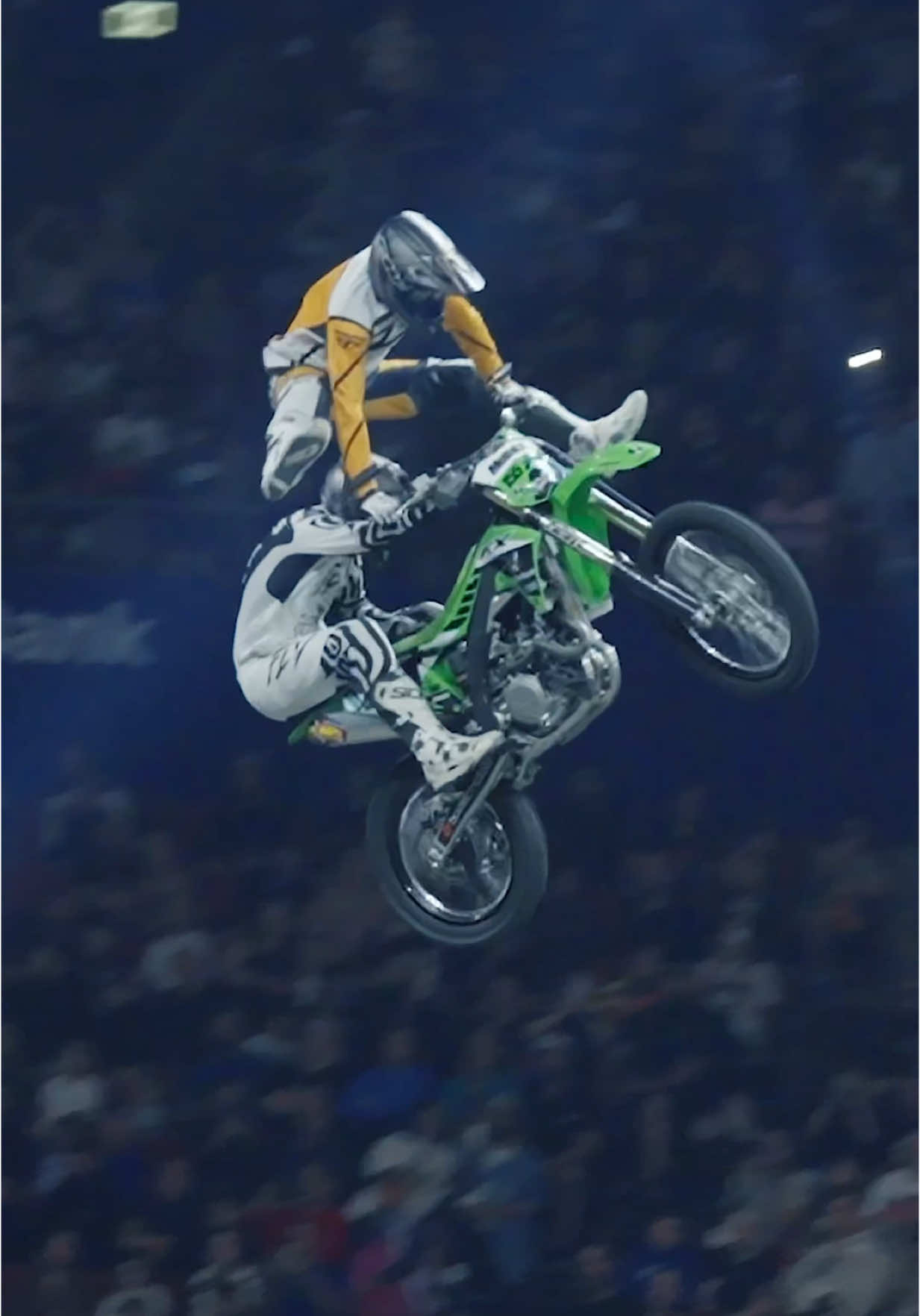 Who can get it right?🤷🏾‍♂️ #FMX #ActionSports #Motocross #Stunts #Viral 