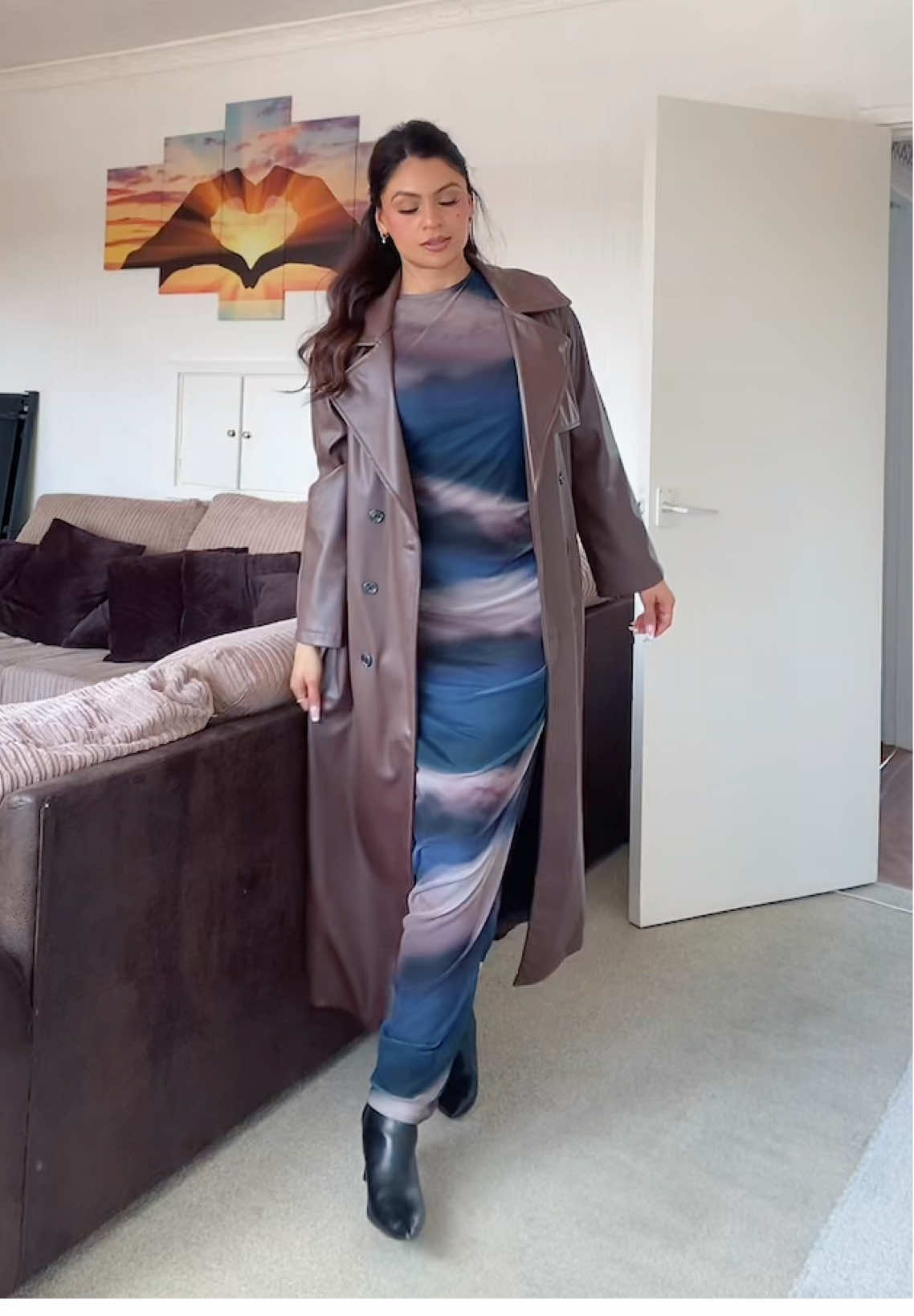 Desi girl, modest glam 💫🤎Outfit from @House Of Haniya #OOTD #desitiktok #modestwear #modestfashion #fitcheck #browngirl #bollywoodsong #lipsyncwithstyle #browngirlstyle #foryoupage 