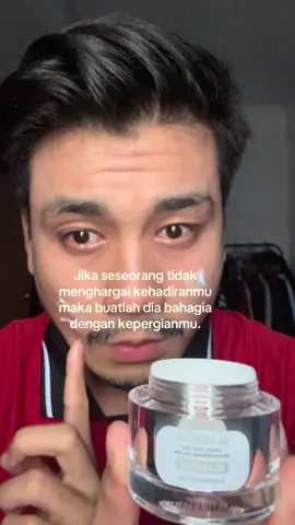 Maybe kita hanya tempat persinggahan☺️@GMEELAN.my.skincare  #darkspotmoisturizer#acne#Gmeelan#Gmeelanmy#Gmeelanglabridincream#skincare#glasskin#symwhite#whiteningmoisturizer#skincareroutine