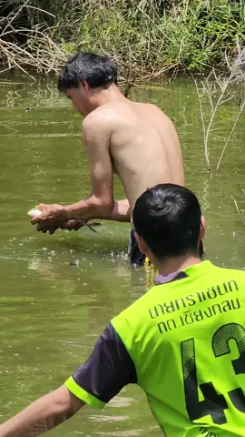 ลงปลาสระเอามาปิ้งแกล้มเหล้า