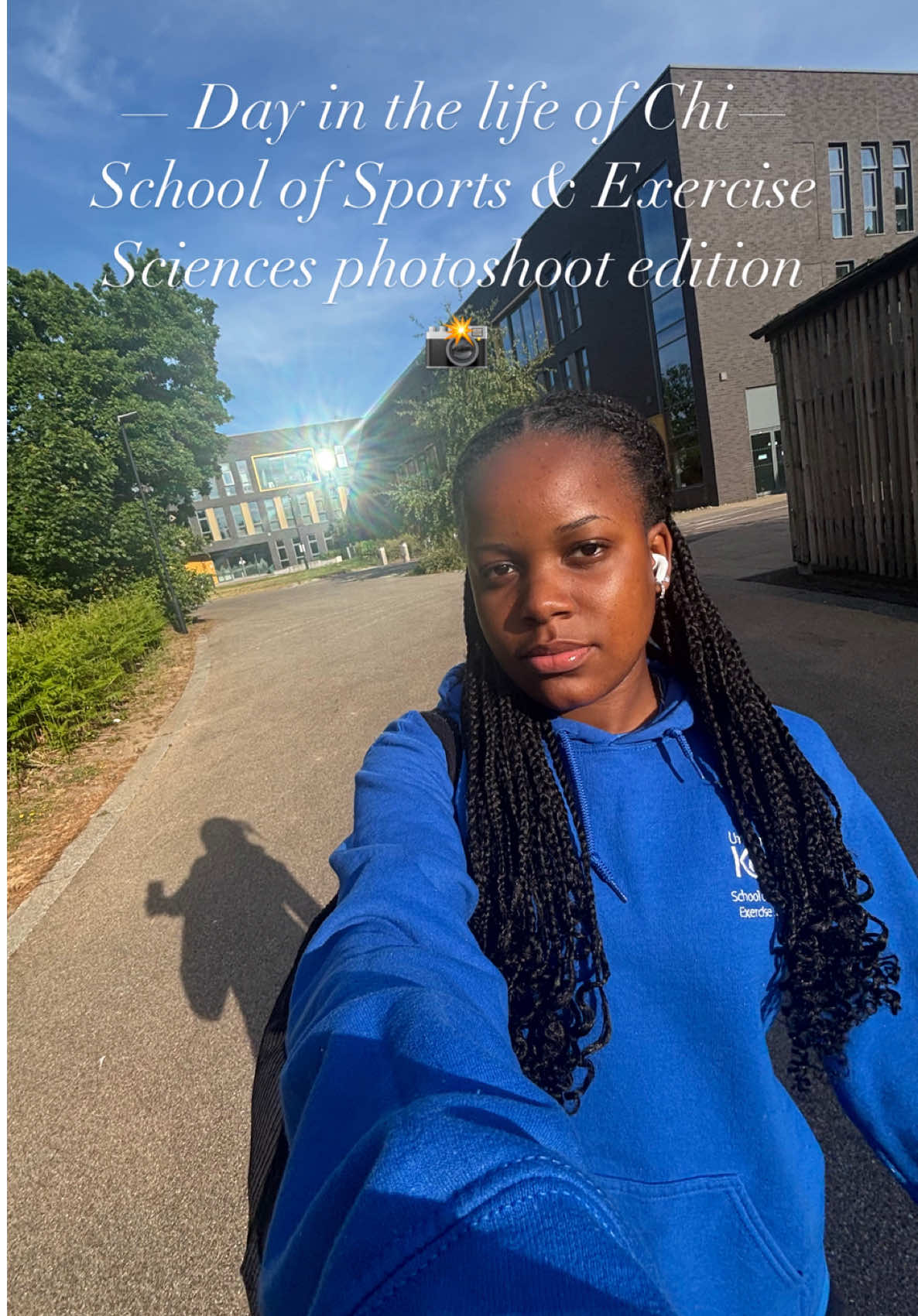 Behind the scenes of a Sports Therapy & Rehab student at the University of Kent!☺️ I had the chance to represent the School of Sport and Exercise Sciences in a university photoshoot for their new marketing campaign — and what a day it was! From virtual reality training in a gas mask 🥽 to trauma response ⛑️, ankle taping, spirometry, blood pressure assessments🩺, and even exploring diet and nutrition🥗 — no two moments are ever the same in this course! #sportstherapy #rehabilitation #studentlife #handsonlearning #sportandexercisescience #dayinmylife #futuretherapist #university 