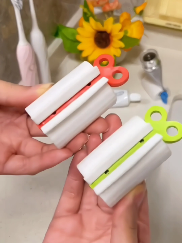 MultifunctionToothpaste Squeezer Portable RotatableFacial Wash Squeezer Supplies#fyg #foryoupage #goodthing #life #Home #tiktok #tiktokshop 