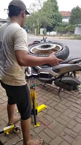 #alatbukaban #viral #tirechangermanual #tirechanger #video 