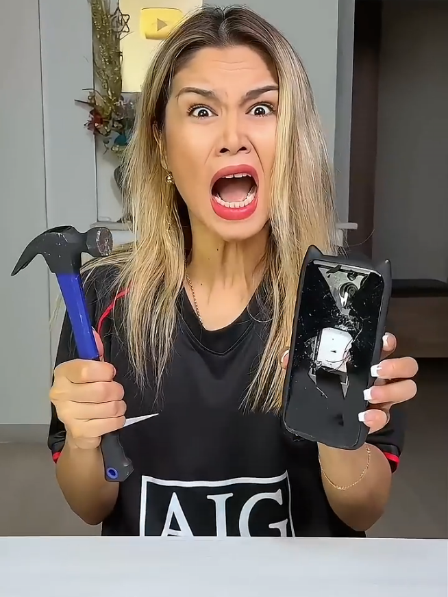 What _ How I broke my own phone😱 #what #how #howto #howtotiktok #i #broke #my #own #phone #goviral #fyp #gigglix #craft 