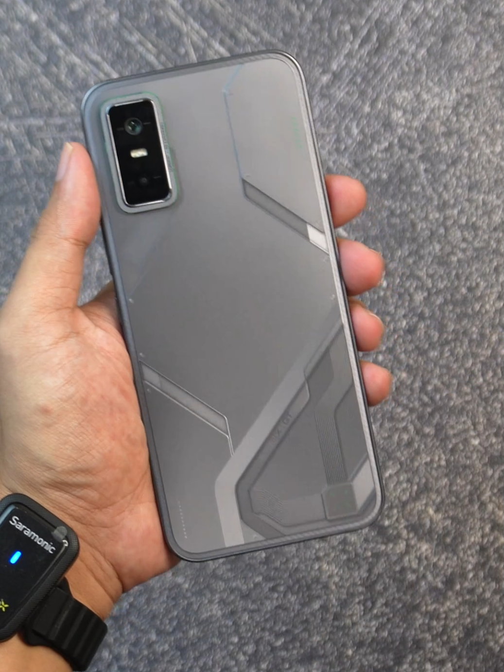 Infinix GT 30 Pro nih! hape gaming midrange Dari @infinixid yang ngebut, keren dahsyat, batre hemat, anti gabut! harga? tungguin launch aja spesifikasi: layar 1.5K 144Hz AMOLED  Performa Dimensity 8350 5G baterai 5500 mAh 45W charging, 30W wireless charging  kamera 108MP+8MP selfie 13MP #infinixgt30pro 