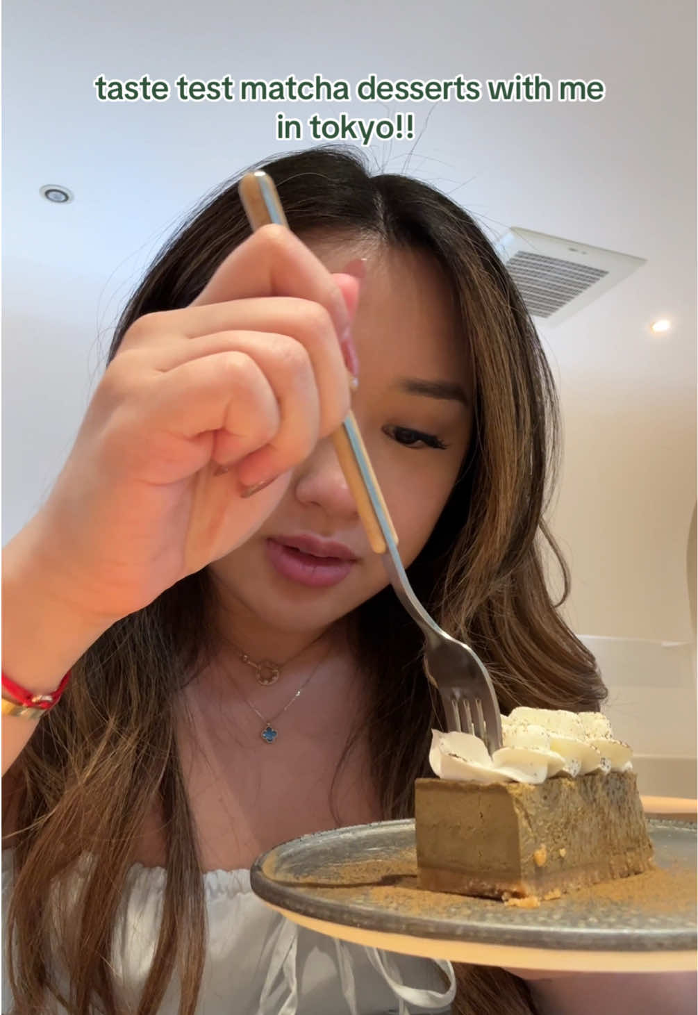 try atelier matcha cafe’s matcha latte, matcha affogato, and hojicja cafe with me! 💚#tastetest #cafereview #japanesecafe 