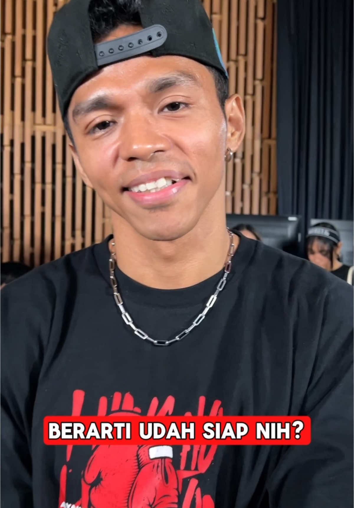 GA BANYAK OMONG, “BESOK TANDING JUGA BISA”🥶 MAKIN GA SABAR GASIH? BUAT NONTON FIGHT BRUTAL INI. KALO KALIAN ALL IN SIAPA? TENNIS INDOOR SENAYAN 28 JUNI 2025 LIVE PAY PER VIEW ON VIDIO! #byoncombat 