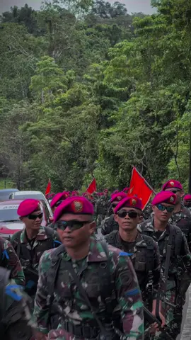 BERSAMA RAKYAT MARINIR KUAT..tidak ada prajurit TUA Hanya ada prajurit MATI..#marinir_indonesia #tniindonesia🇮🇩 #marini #tnial #fyppppppppppppppppppppppp #abdinegara #fyp #sorotan #papuahits #viralvideo #papuatiktok 
