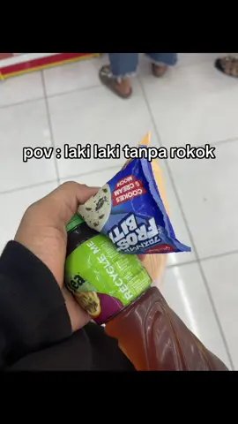 enakan juga eskrim#katakata #alhamdulillah #jajan #gagilacewe 