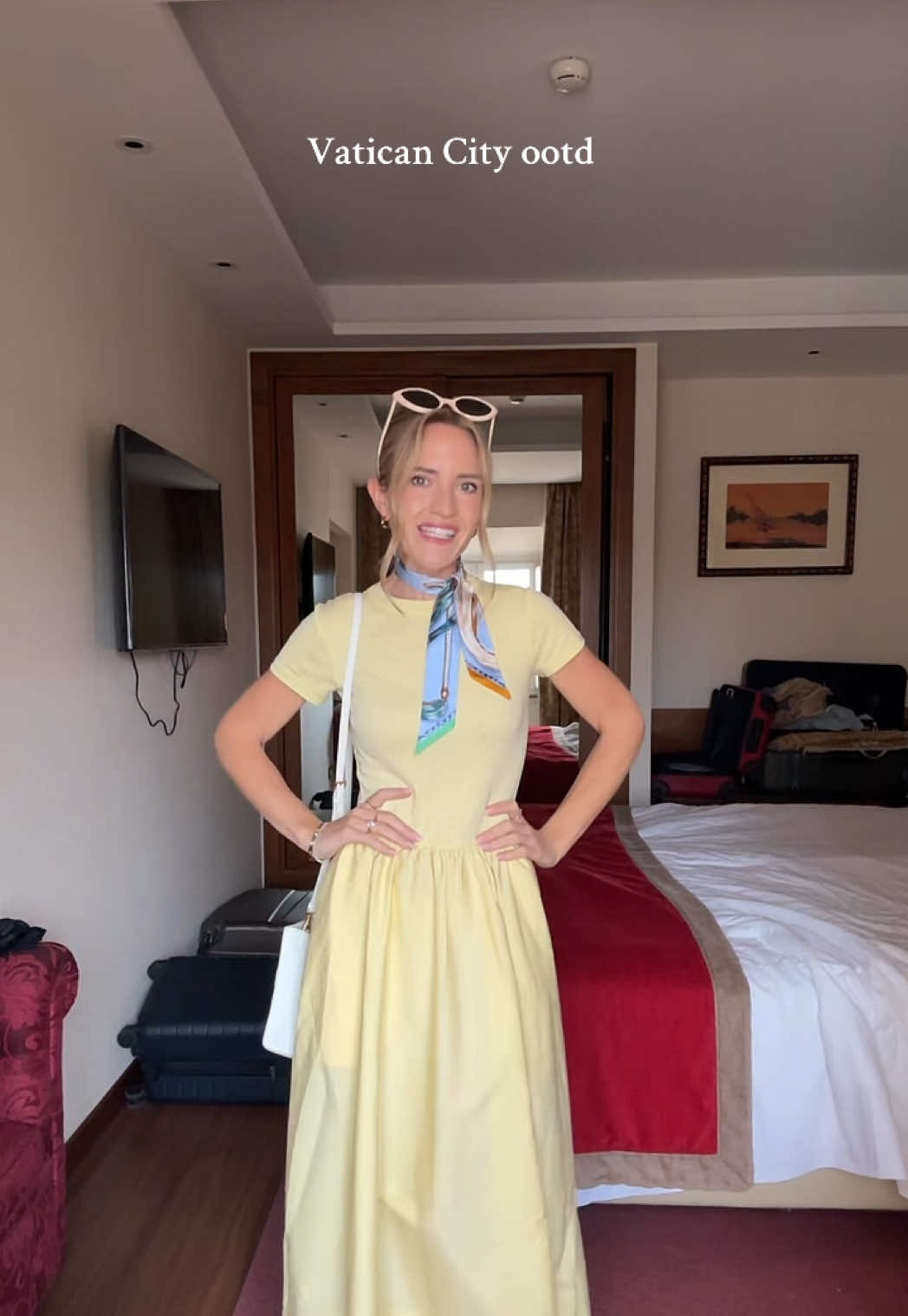 Vatican 🇻🇦 outfit of the day, yes I did wear yellow intentionally  #rome #vatican #OOTD #vacationoutfits #romeoutfits 