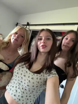 i love when my trio hangs out i love you girls so much@•bree• @urfav.liv43 