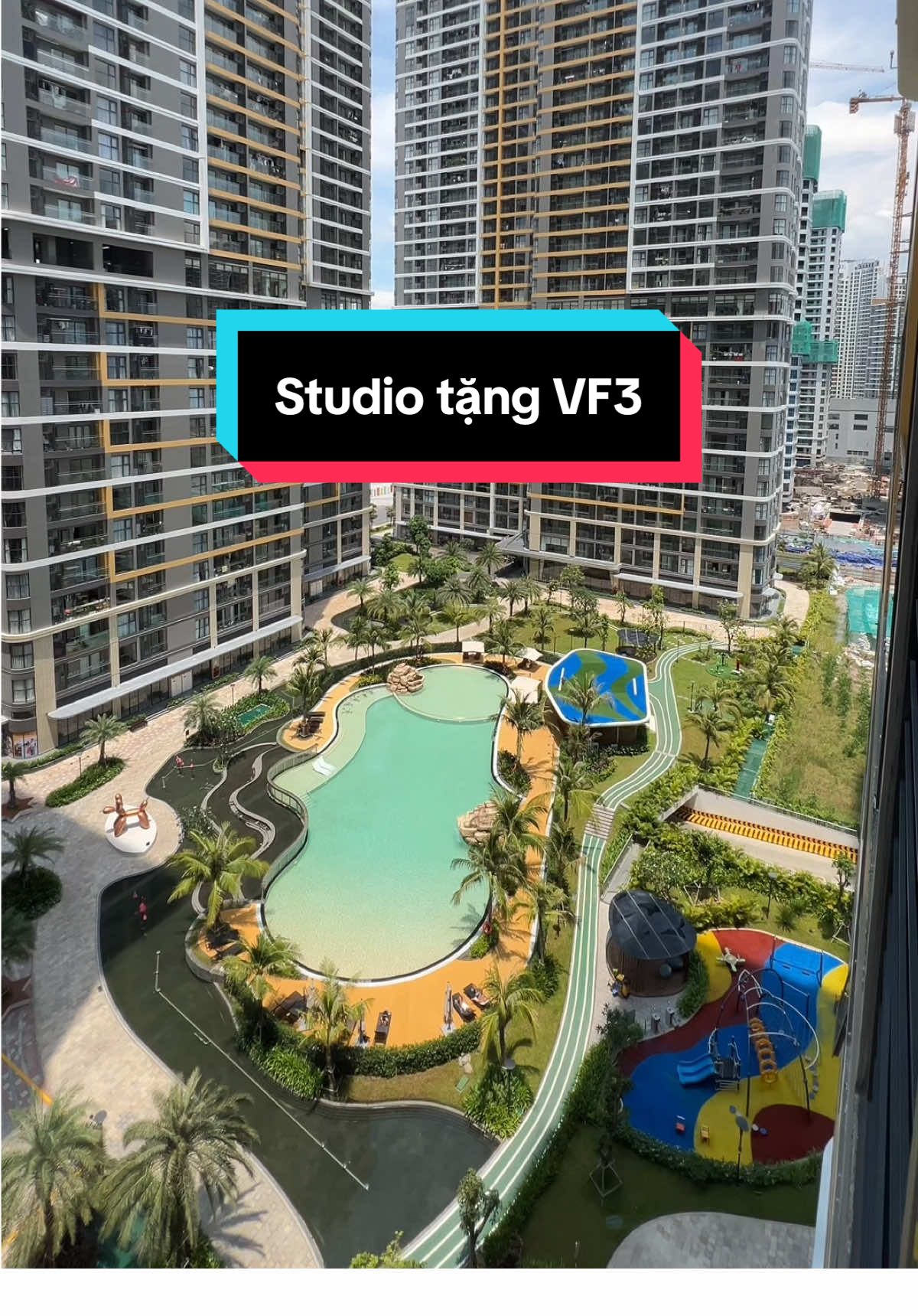 [𝐂𝐀̆𝐍 𝐇𝐎̣̂ STUDIO – BEVERLY – VIEW NỘI KHU] 🔹 Tòa BE6, tầng 11, căn số 05 🔹 Diện tích: 32,7m² – Hướng Đông Nam – View nội khu hồ bơi 💰 Giá gốc: 3 tỷ 245 📄 Giá full VAT + KPBT  🔗Phương án thanh toán SỚM :  2tỷ719    🔗Phương án vay: 3tỷ090 💳 Thanh toán 15% ký HĐMB: 450 triệu 🏦 Hỗ trợ vay 80% – Lãi suất 0% trong 24 tháng (mốc chặn 9/2027) 🎁 Ưu đãi đặc biệt:  • Tặng xe ô tô điện VF3 (kèm pin) Anh/chị quan tâm xem thực tế gọi ngay 092.877.4567 Em Trí NVKD trực tiếp CDT Vinhomes. #VinhomesGrandPark #nhậnnhàvới400triệu #StudioVinhomes #ĐầuTưThôngMinh #TheBeverly  #dothidangsongnhat #theopusone 