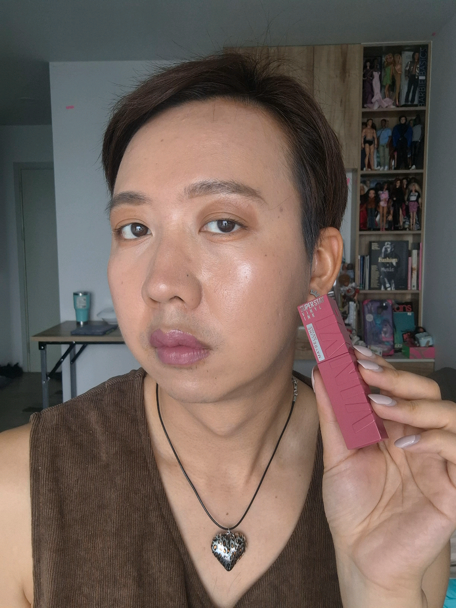 สีปากสวยติดทนด้วย Maybelline New York Superstay Vinyl Ink #makeup #รีวิวบิวตี้ #BeautyTok #เทรนด์วันนี้ #ติดเทรนด์ #maybelline #lipstick #แต่งหน้า #CapCut 