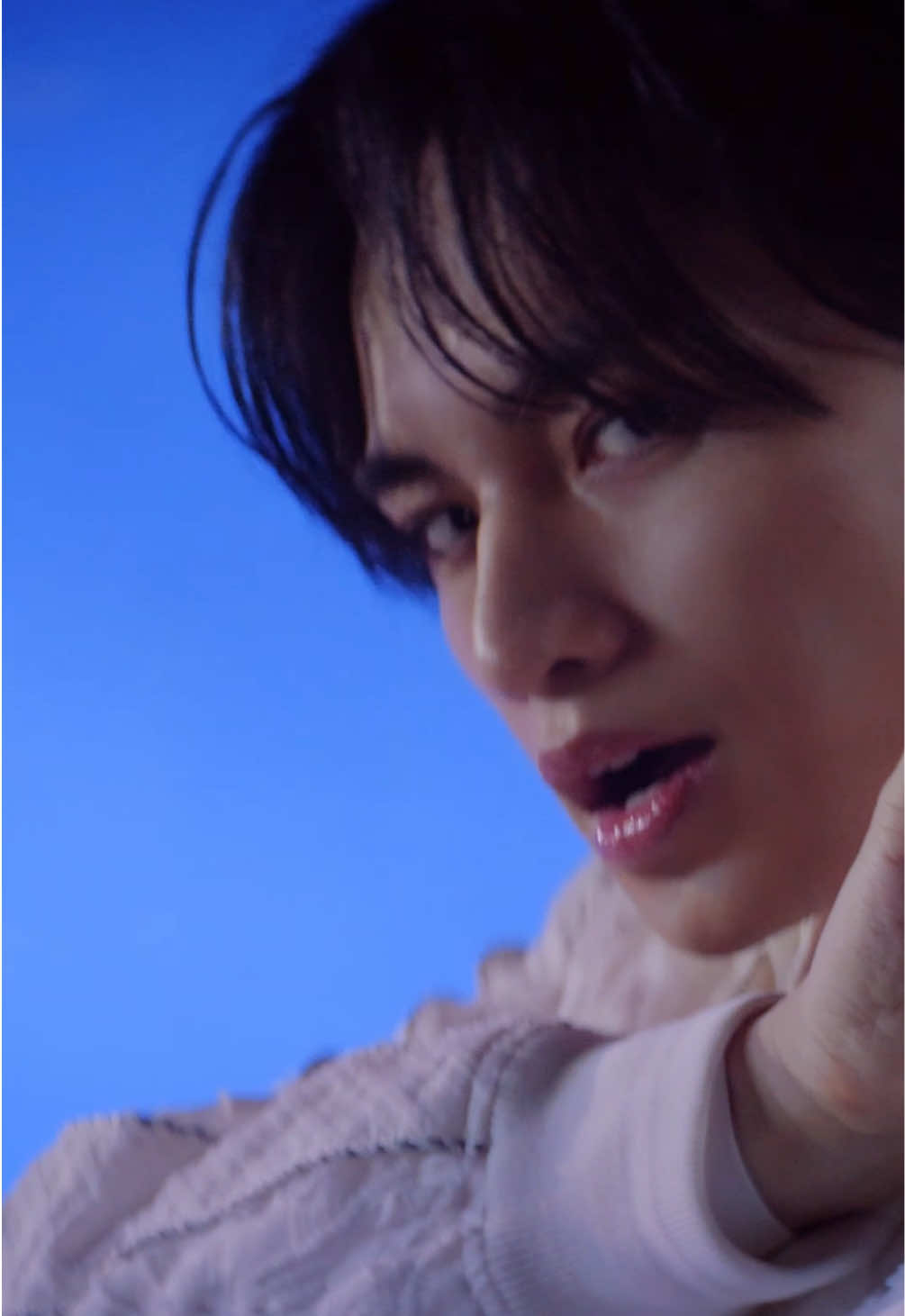 本日#中島健人 1stシングルリリース🎉 収録曲「#碧暦」Music Video公開中🎥 #MONTAGE 