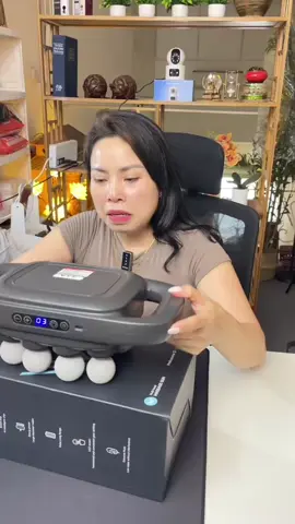 Dụng cụ matxa chuyên nghiệp, matxa toàn thân từ đầu đến chân #maymatxa #maymatxacamtay #maymassagecamtay #maymassage #hahienhoa1 #xuhuong #tienichgiadinh 