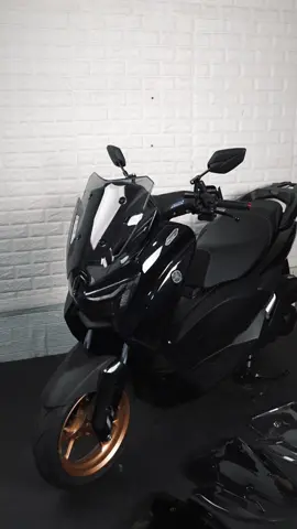 Like the new NMAX V3? Then you won’t want to miss this upgraded windshield – more durable than the original! #surfymotorcyclephilippines #nmaxturbo #nmaxv3 #motoph 