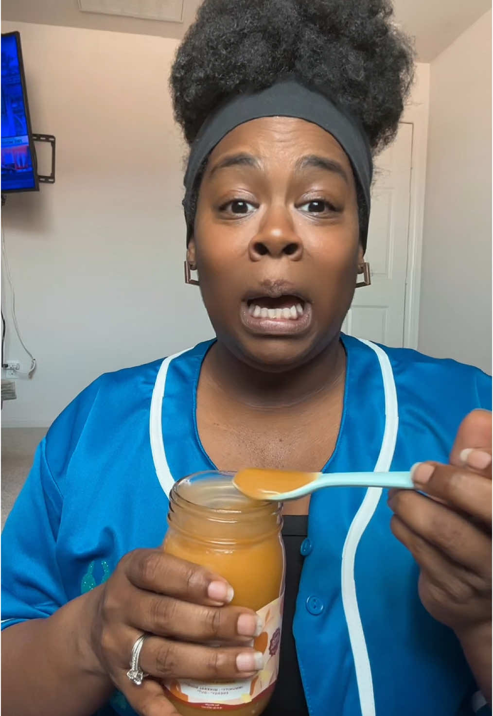 It’s giving health fruit flavored baby food and I’m here for it. #britvilleta 