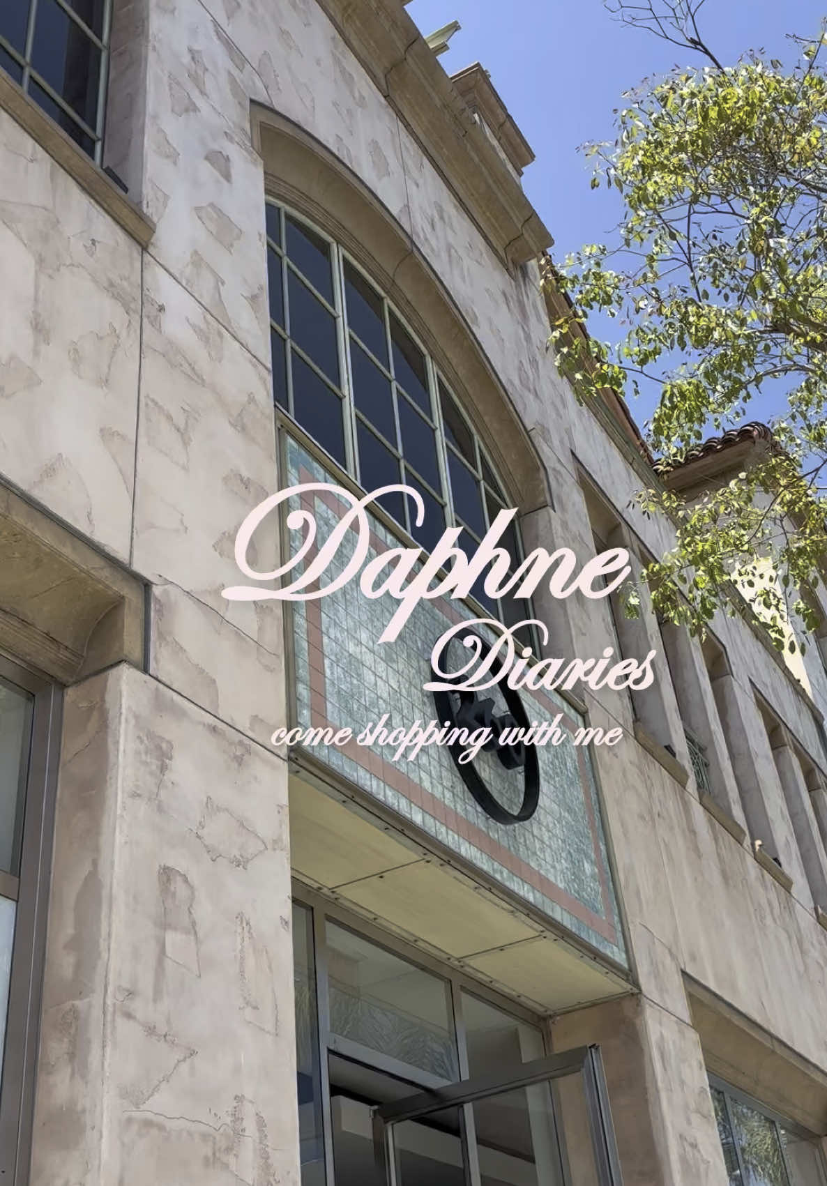 shop one of my favorite brands @Nana Jacqueline at @260SampleSale 🎀🤍  Tuesday, May 20 - Saturday, May 24 : 11AM - 7PM & Sunday, May 25 : 11AM - 5PM 301 N Canon Drive, Beverly Hills CA 90210 