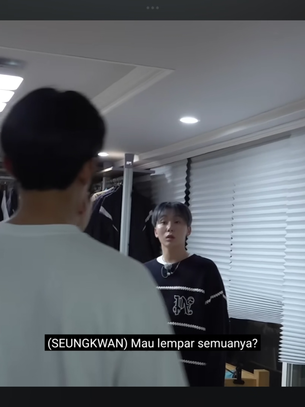 is it PRANK??? seungkwan n DK Fight 🫣 omaga disuruh nunggu seminggu, bisa langsung rabu lg ga siiih 🥹 #seventeen #svt #seventeen17_official #goingseventeen #svtcarat #carat 