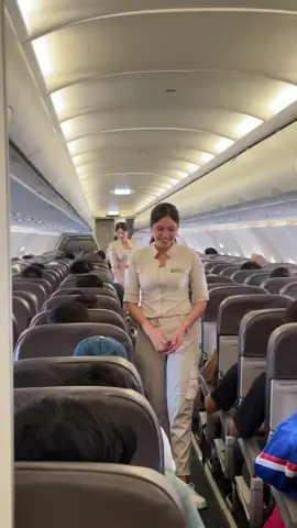 #cabincrew #xzyabc #pramugariairjet 